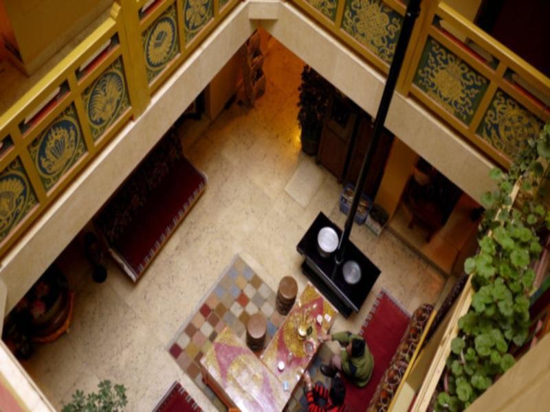 Tashitakge Hotel Лхаса Екстериор снимка
