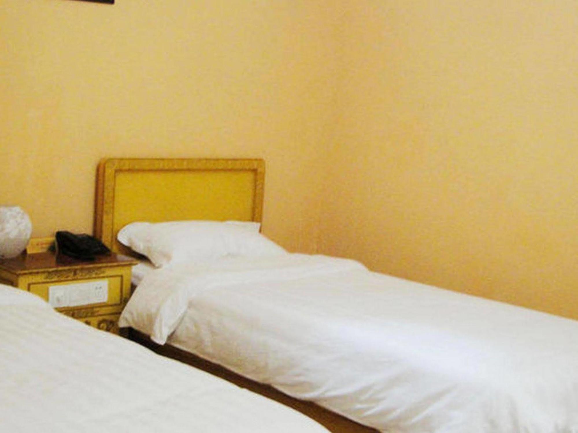 Tashitakge Hotel Лхаса Екстериор снимка
